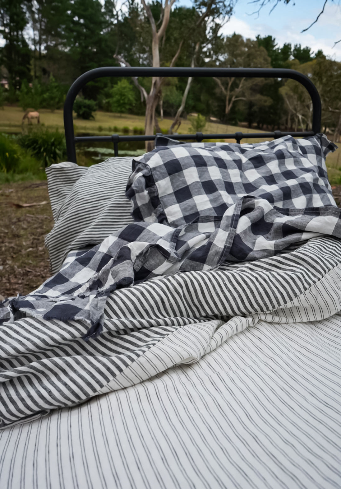 Ruffle Edge Bedding
