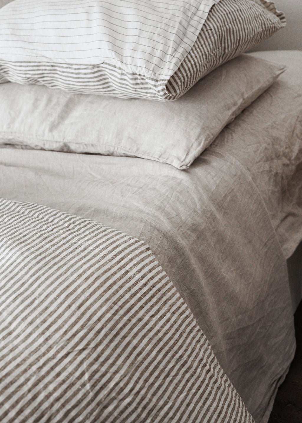 Linen Pillowcases in Oatmeal