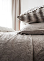 Linen Pillowcases in Oatmeal