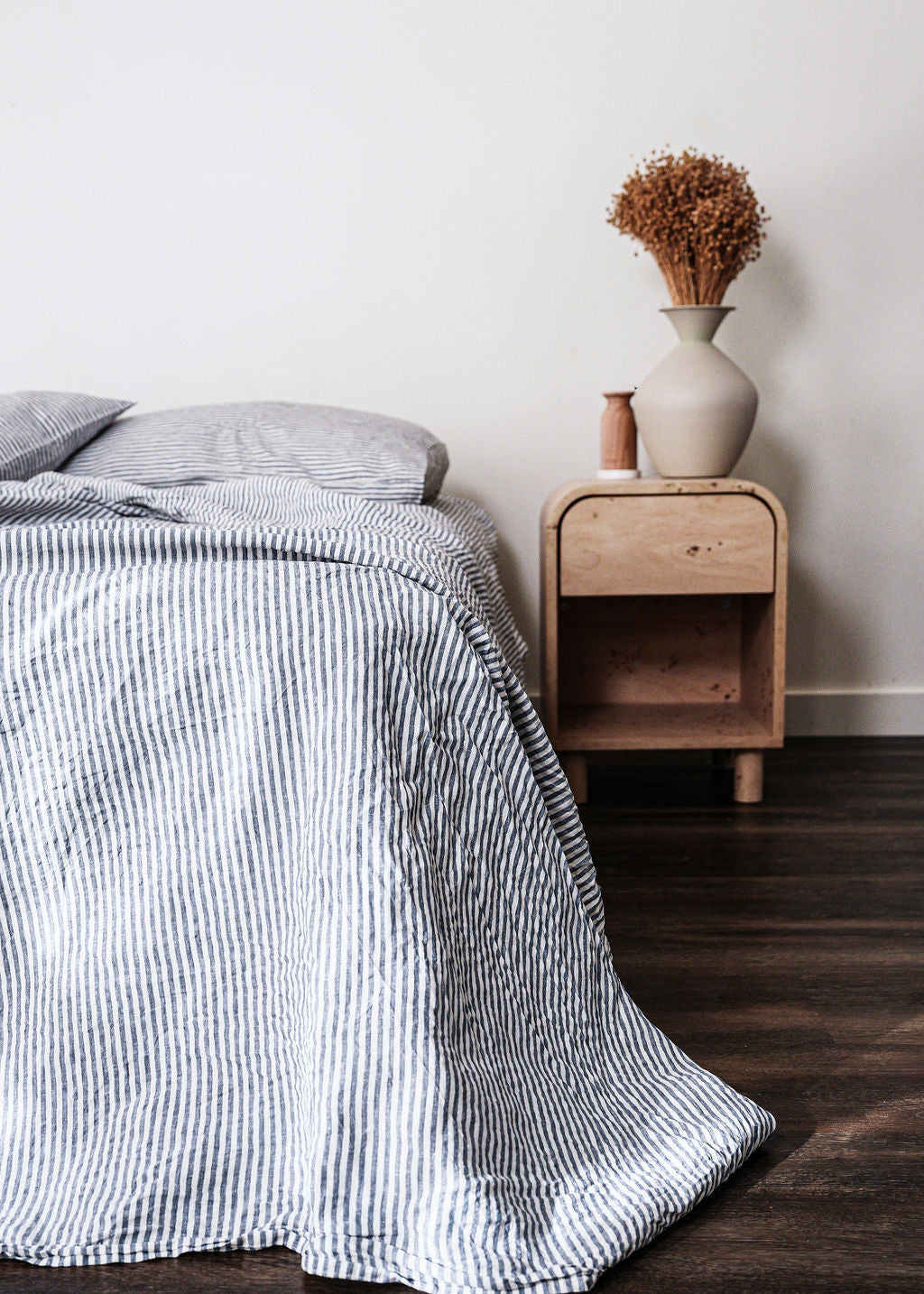 Linen Flat Sheet in Marine Stripe