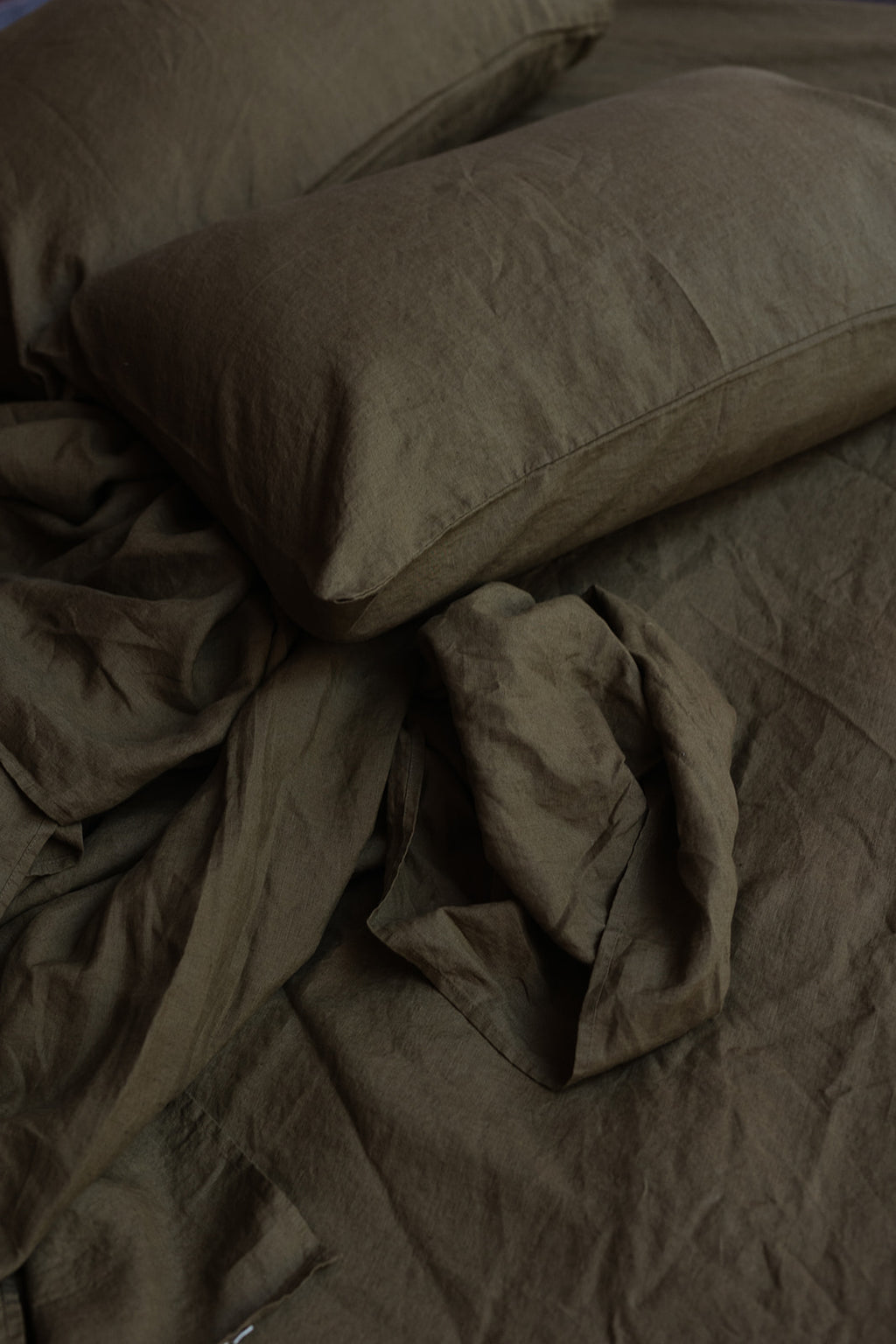Linen Fitted Sheet in Olive