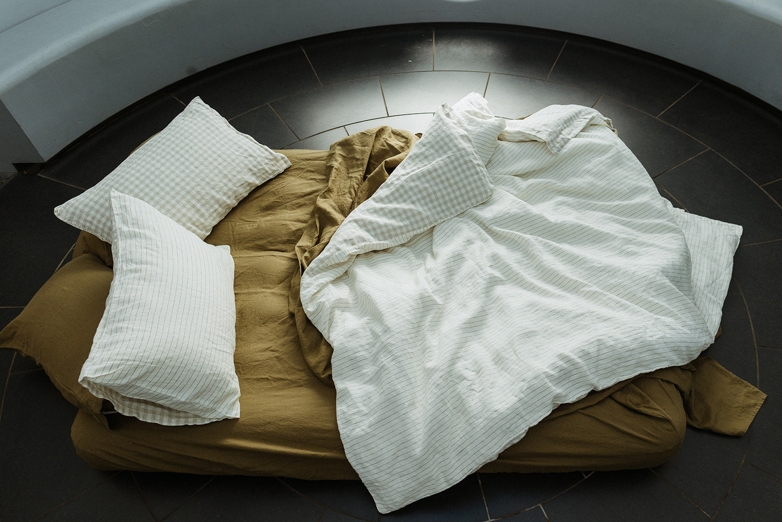 Linen Flat Sheet in Olive