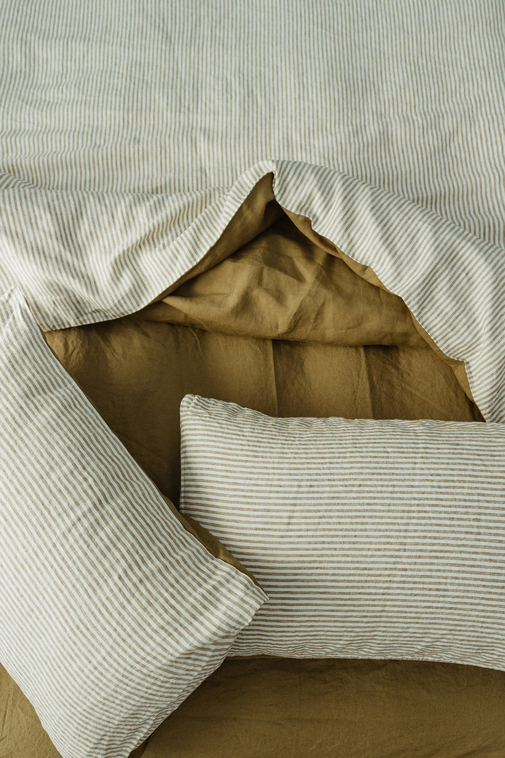 Linen Fitted Sheet in Olive