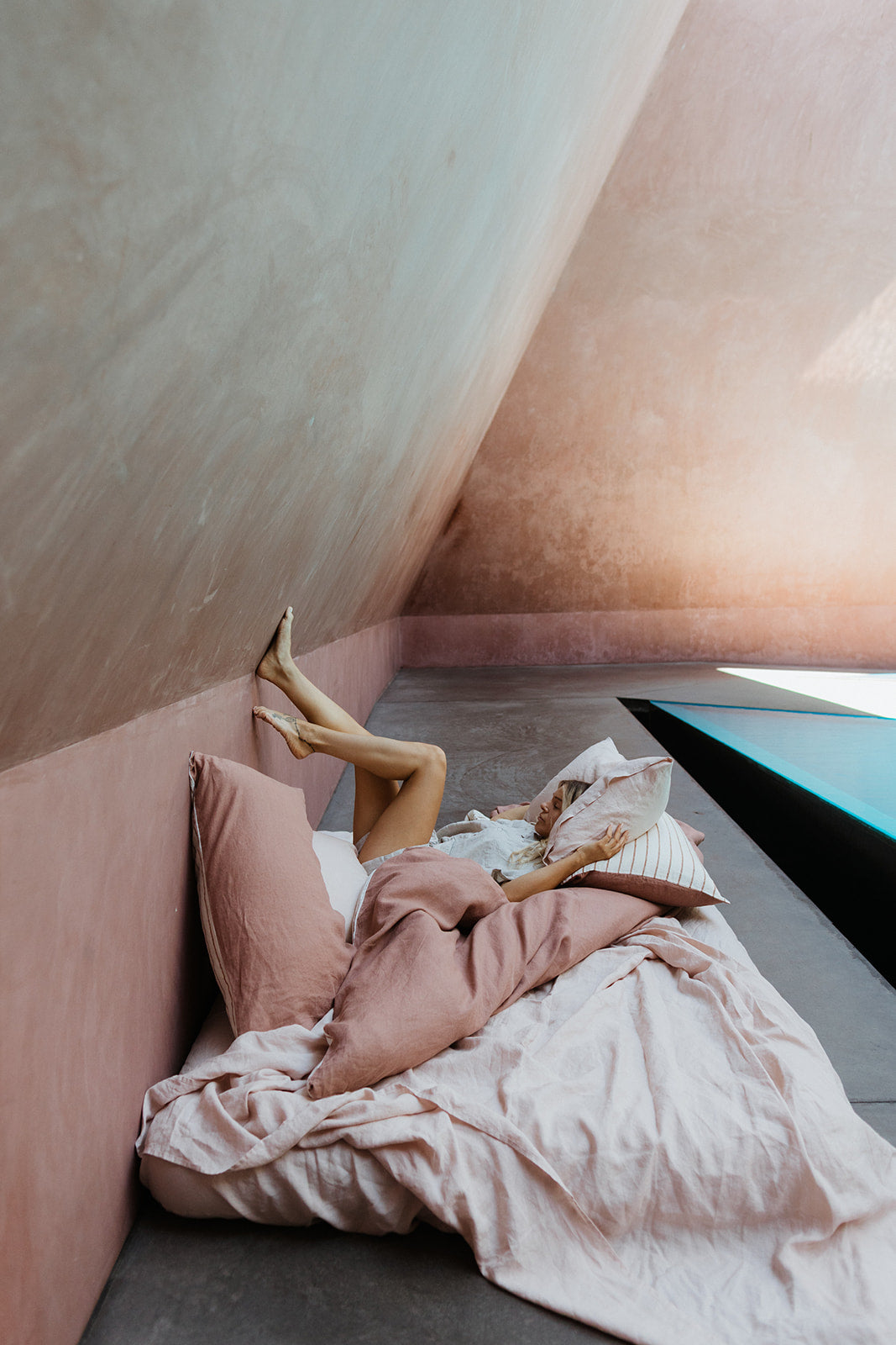 Linen Sheet Set in Fairy Floss Pink