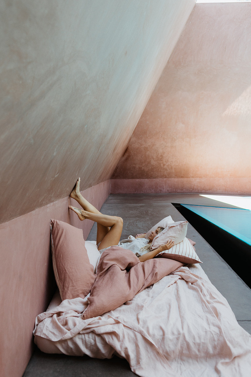 Linen Sheet Set in Fairy Floss Pink