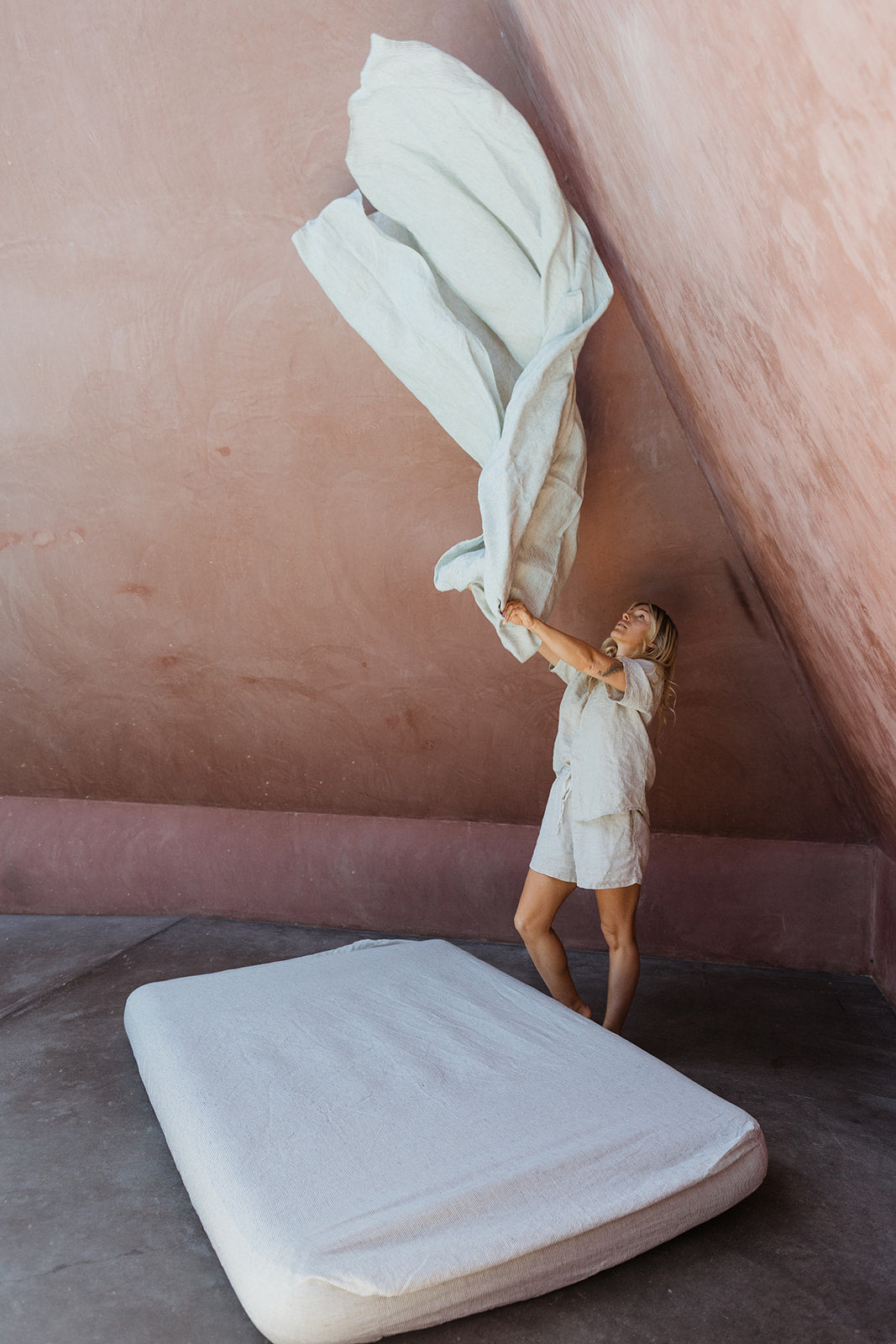 Linen Sheet Set in Pinstripe