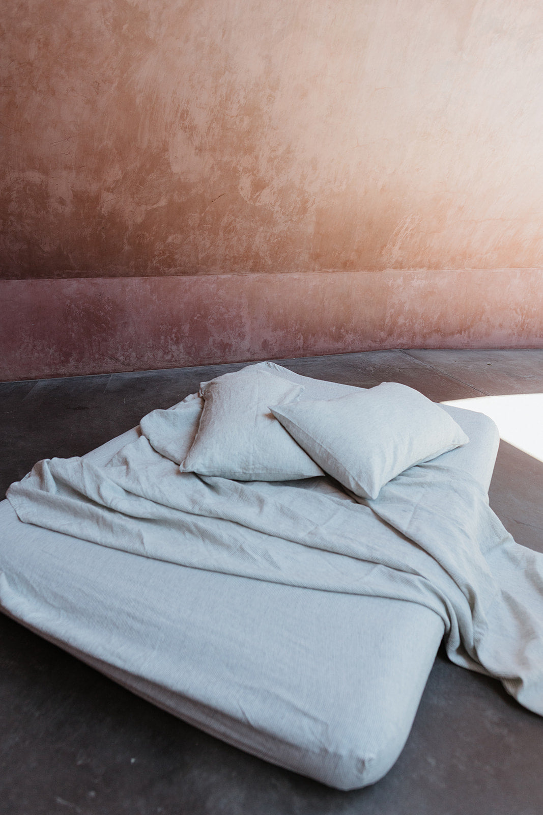 Linen Sheet Set in Pinstripe